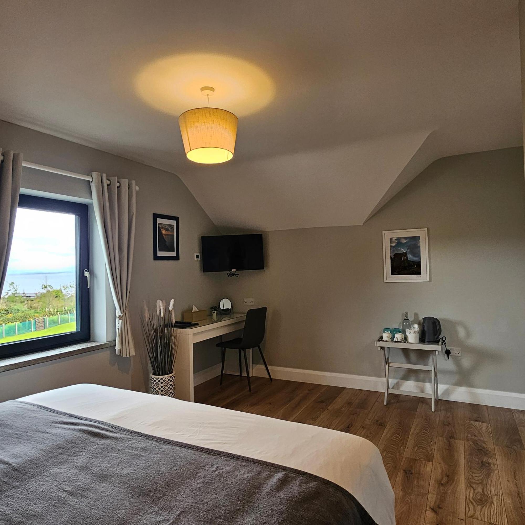 The Ce Hideout Apartment Тралий Екстериор снимка